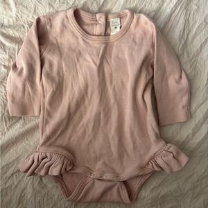 Kate Quinn Light Pink Ruffle Bodysuit size 6-12 months